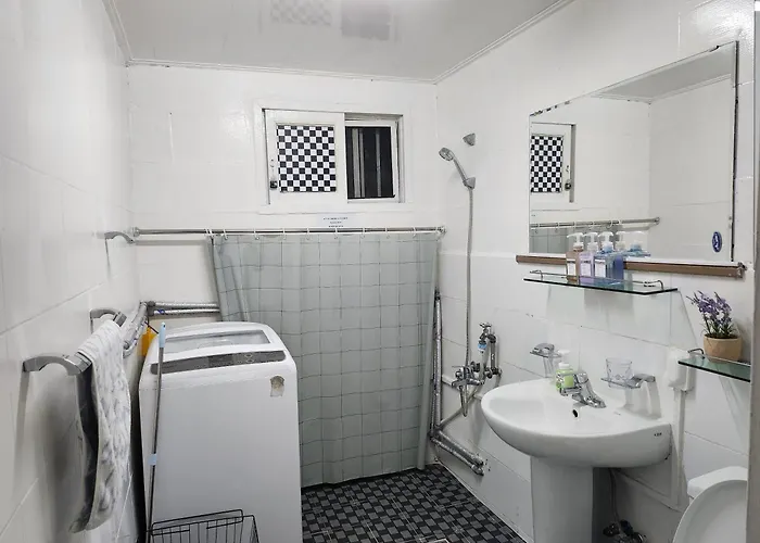 Newly Renovated Hidden Gem #2 * Seul